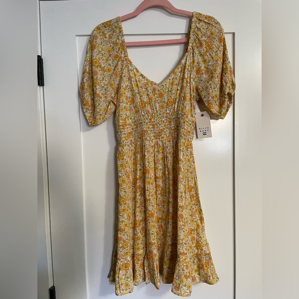 Billabong Something Pretty floral mini Dress NWT - Picture 2 of 12